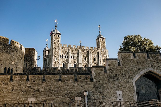 VIP Early Access Opening Ceremony Tower of London & River Cruise - First entrance to the Jewel House for the Crown Jewels