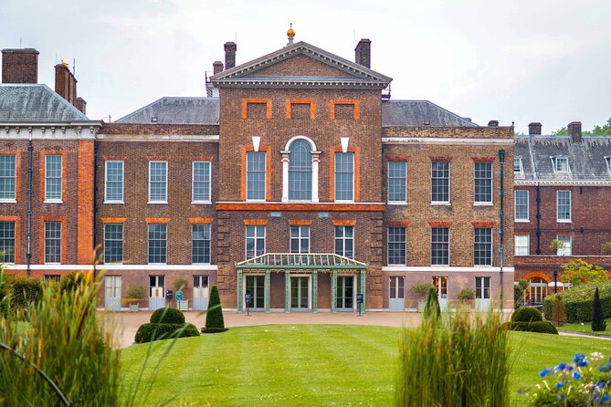 VIP Kensington Palace Gardens Tour & Royal Tea Crown Experience - Kensington Gardens and the Sunken Garden Cradle Walk