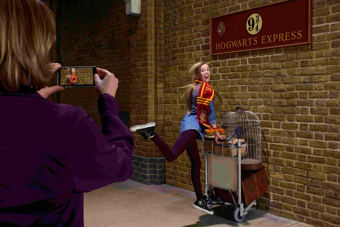Warner Bros. Studio Tour London - The Making of Harry Potter and Oxford Day Trip - Oxford Walking Tour: Dreaming Spires in an Hour, Then Time to Roam