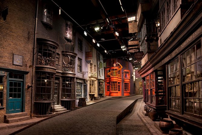 Warner Bros Studio Tour London - The Making of Harry Potter with Hotel Pick-up - Key things to know before you go