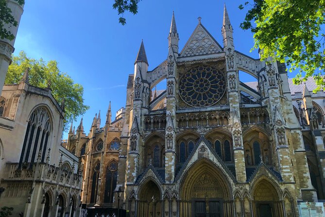 Westminster Abbey Guided Private Tour - Finding The Sanctuary Meeting Point and Getting Started Smoothly