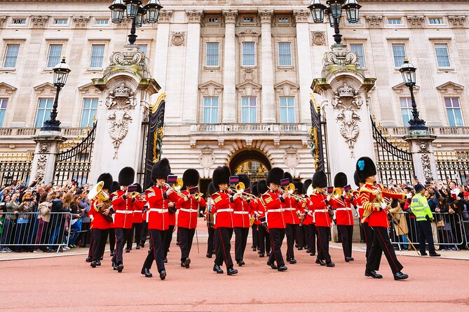 Westminster Abbey Priority Access & Big Ben, Buckingham Tour - Royal parks, Whitehall drama, and a quick Buckingham Palace photo moment