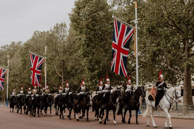 Westminster: Royal London 3-Hour Private Guided Walking Tour - St. James’s Palace: royalty up close and Changing of the Guard energy