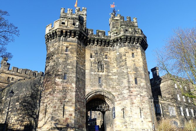 Windermere & Lake District Tour from Manchester Including Cruise - Grasmere for Wordsworth, gingerbread, and the River Rothy walk