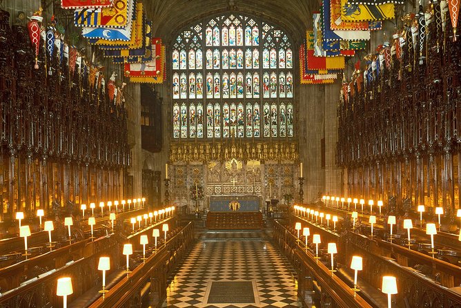 Windsor Castle Admission Ticket - Timing and Crowds: After Midday Beats the Morning Rush