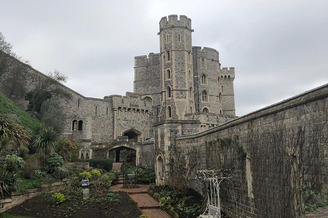 Windsor Castle and Eton College Private Car with Driver Guide - Windsor Castle State Apartments and St George’s Chapel, the Big Two
