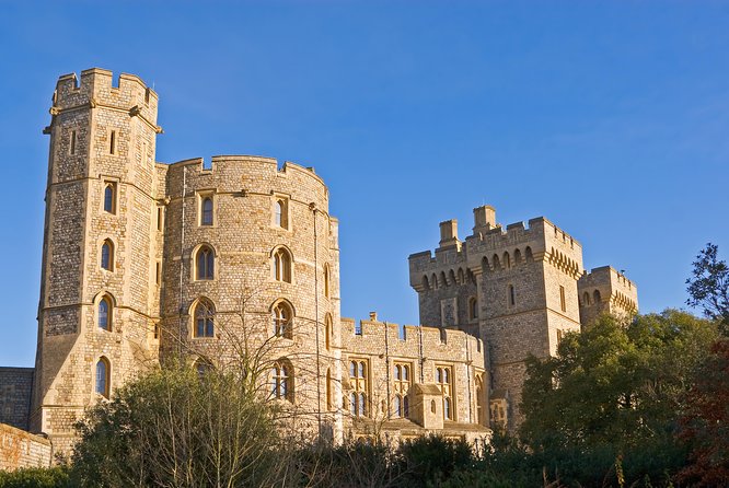 Windsor Castle Half Day Trip from London by Luxury Coach - What you might catch: changing of the guard and royal sites