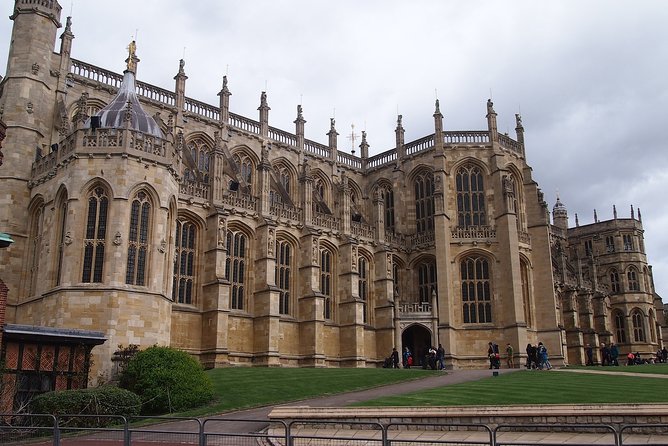 Windsor Castle, Stonehenge & Roman Baths Private Tour - Who should book this tour (and who should not)