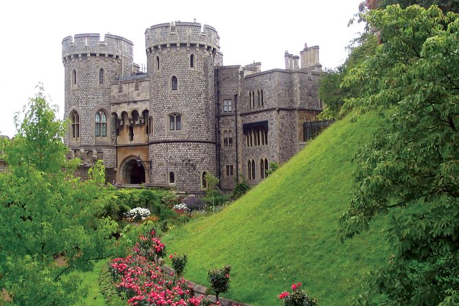 Windsor Castle Tour from London with Transportation & Audio Guide - Windsor Castle closures and winter room add-ons you might hit