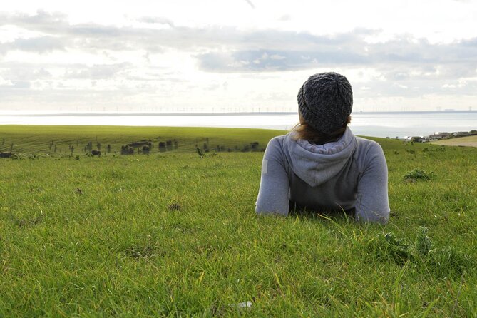Yoga & Soundbath in Nature near Brighton - Yang to Yin yoga outdoors: energize first, then soften
