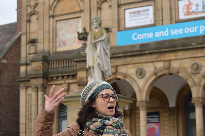 York Saints and Sinners Private Walking Tour - What kind of traveler this tour suits best