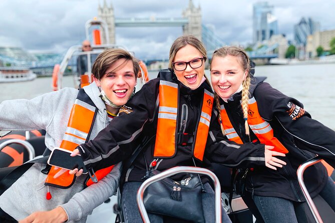 Your Own Boat! - Should you book this private boat on the Thames?